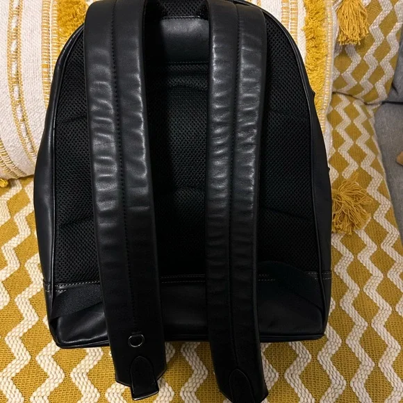 COACH BACKPACK - Picture 3 of 5